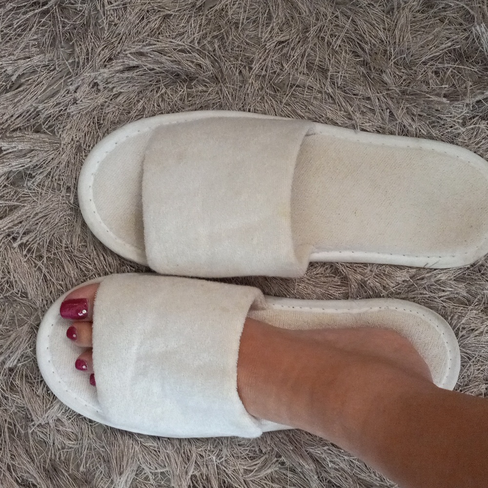 House Slippers Size 9
